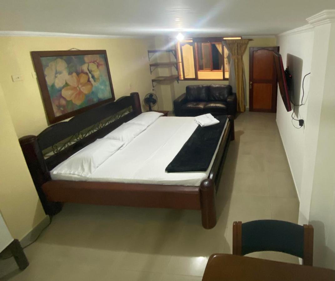 Hotel Caldas Plaza Bagian luar foto