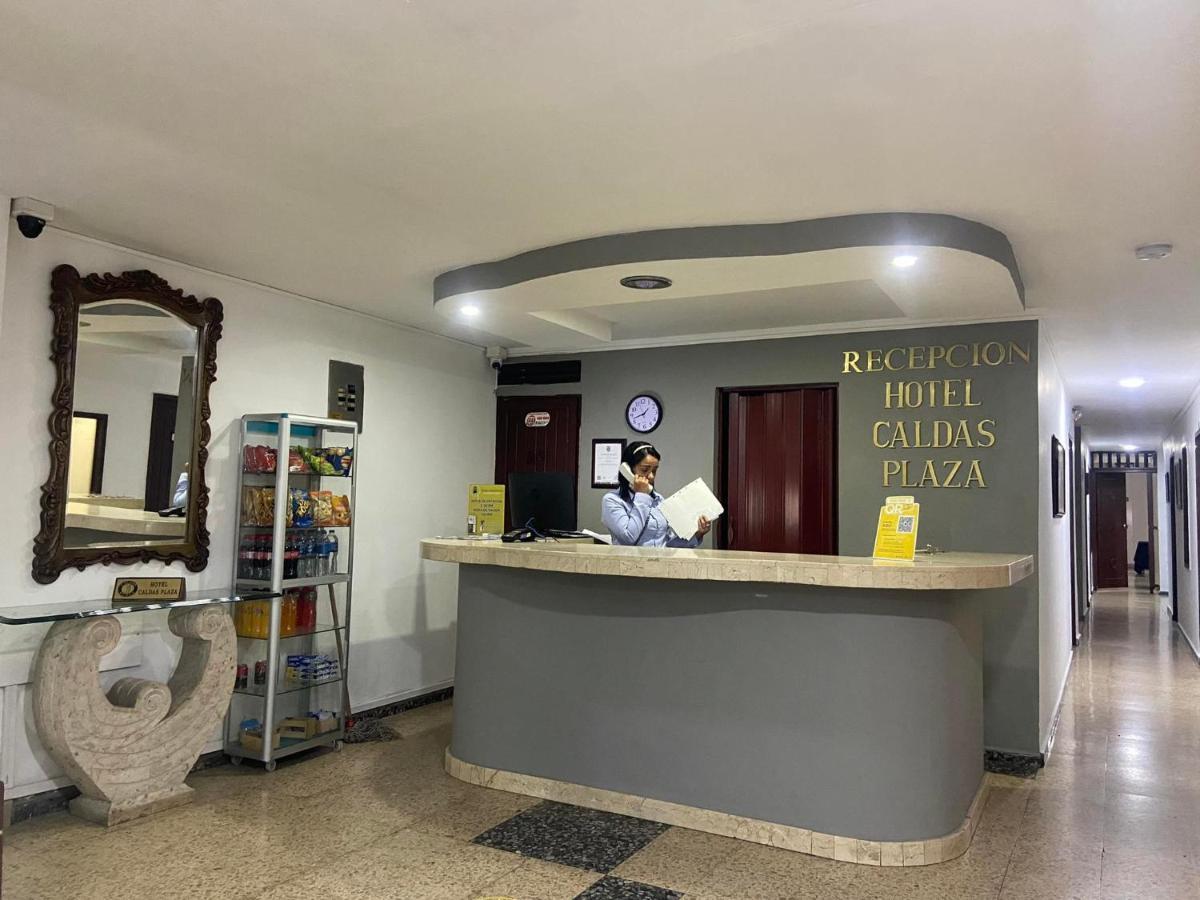 Hotel Caldas Plaza Bagian luar foto
