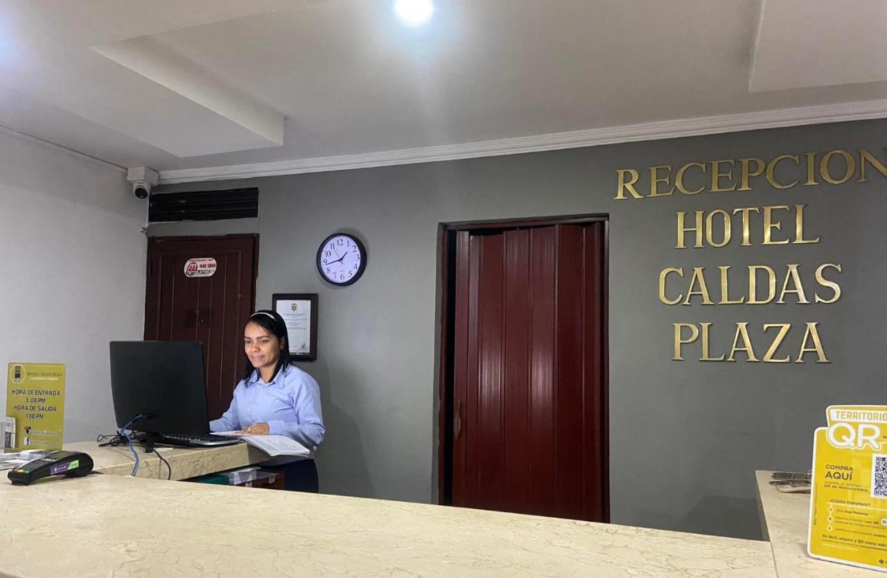 Hotel Caldas Plaza Bagian luar foto