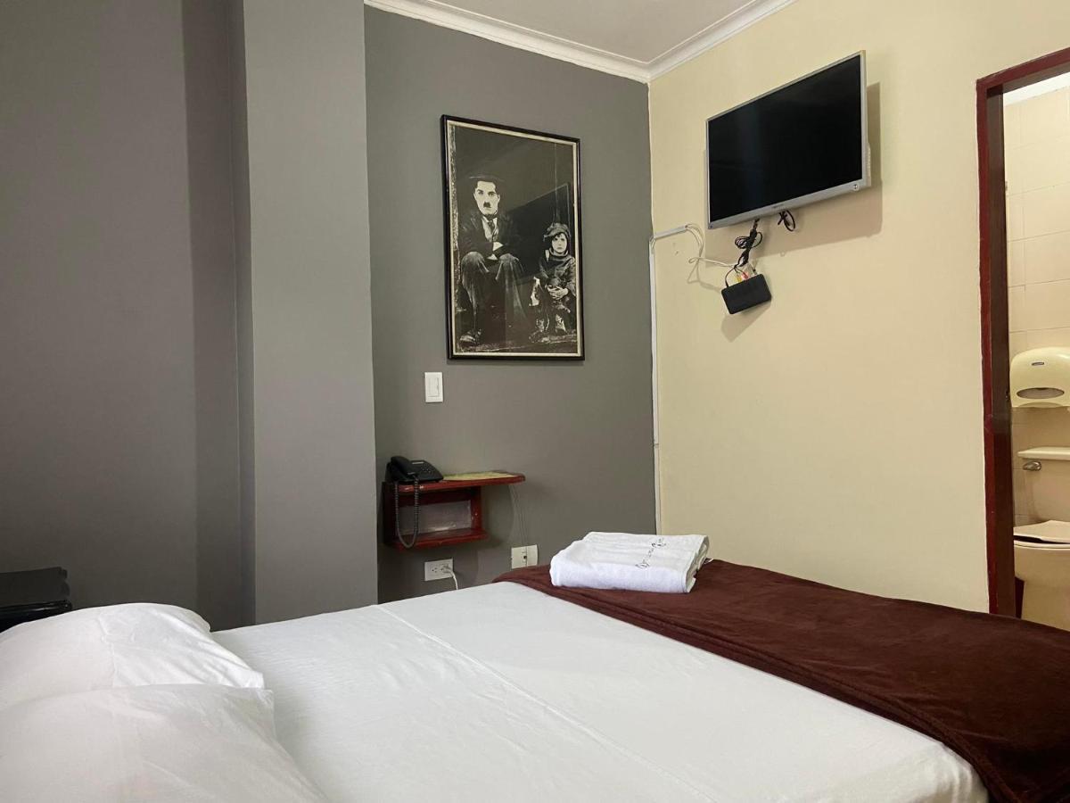Hotel Caldas Plaza Bagian luar foto